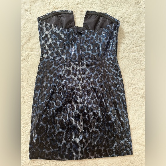 SOLD - Picture 2 of 3